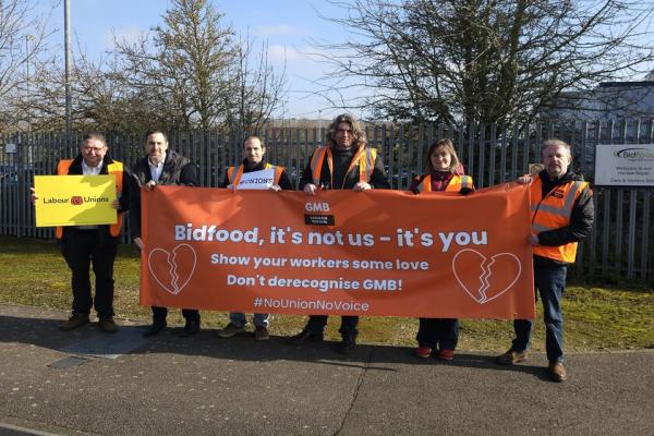 Harlow MP and GMB Union support Essex Bidfood workers facing ‘possible threat of fire and rehire’